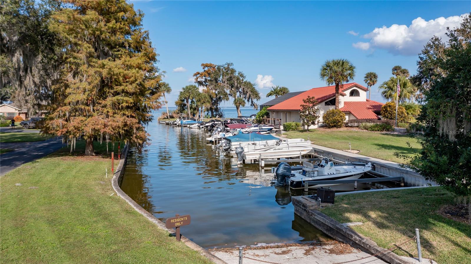 Image 69 of 83 For 104 Acacia Point