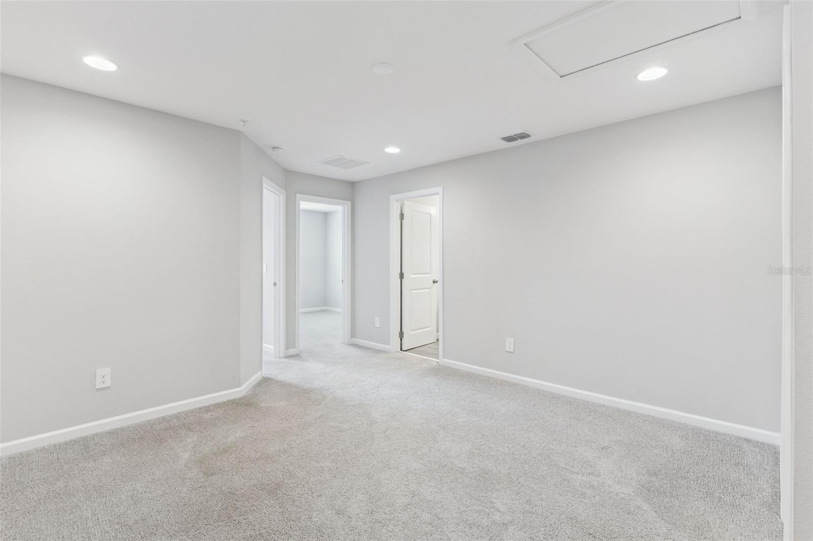 Image 9 of 19 For 212 Beautyberry Lane