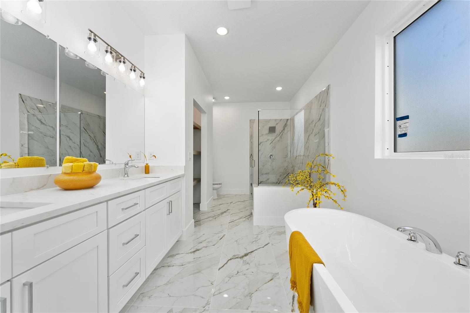 Image 37 of 42 For 6430 Curtis St