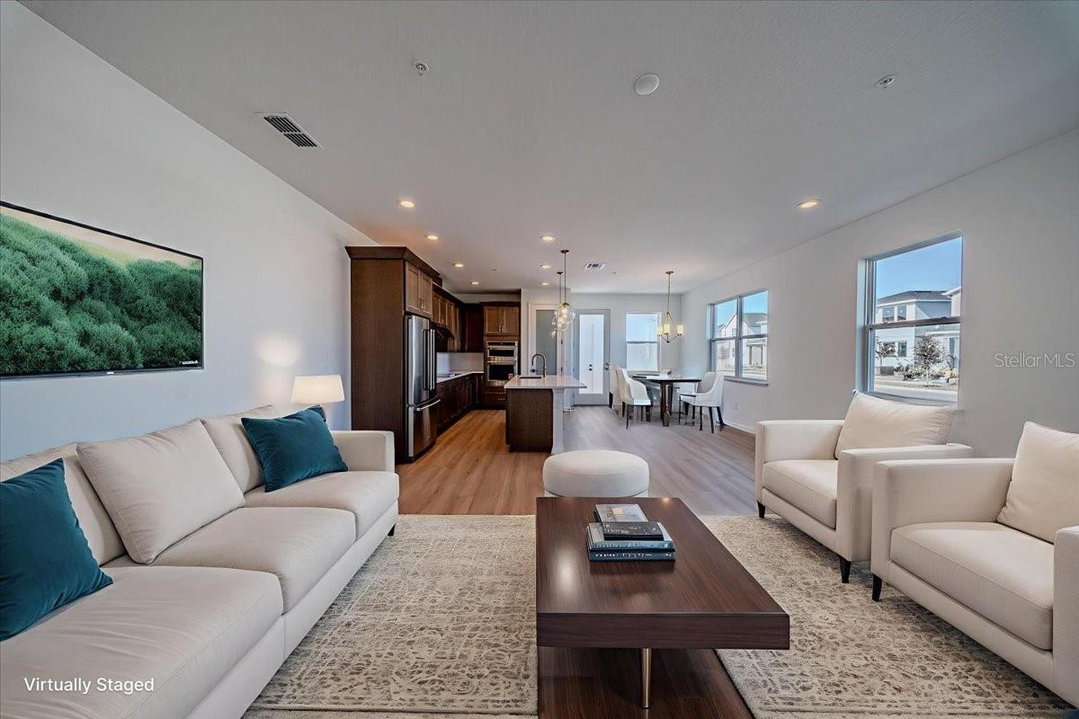 Image 14 of 73 For 1850 Falconhurst Lane