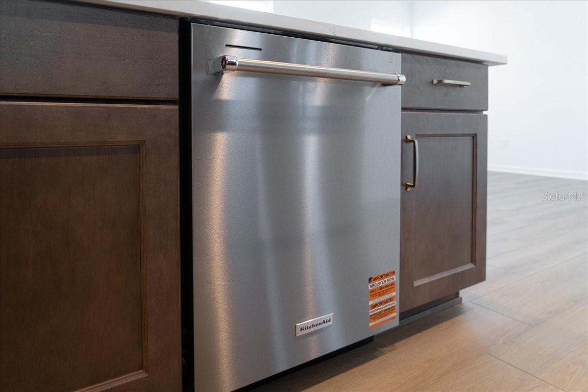 Image 23 of 73 For 1850 Falconhurst Lane