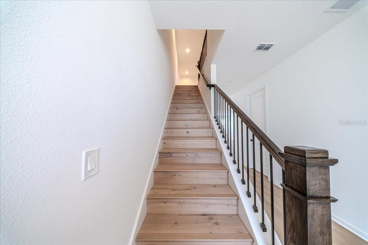 Image 24 of 73 For 1850 Falconhurst Lane