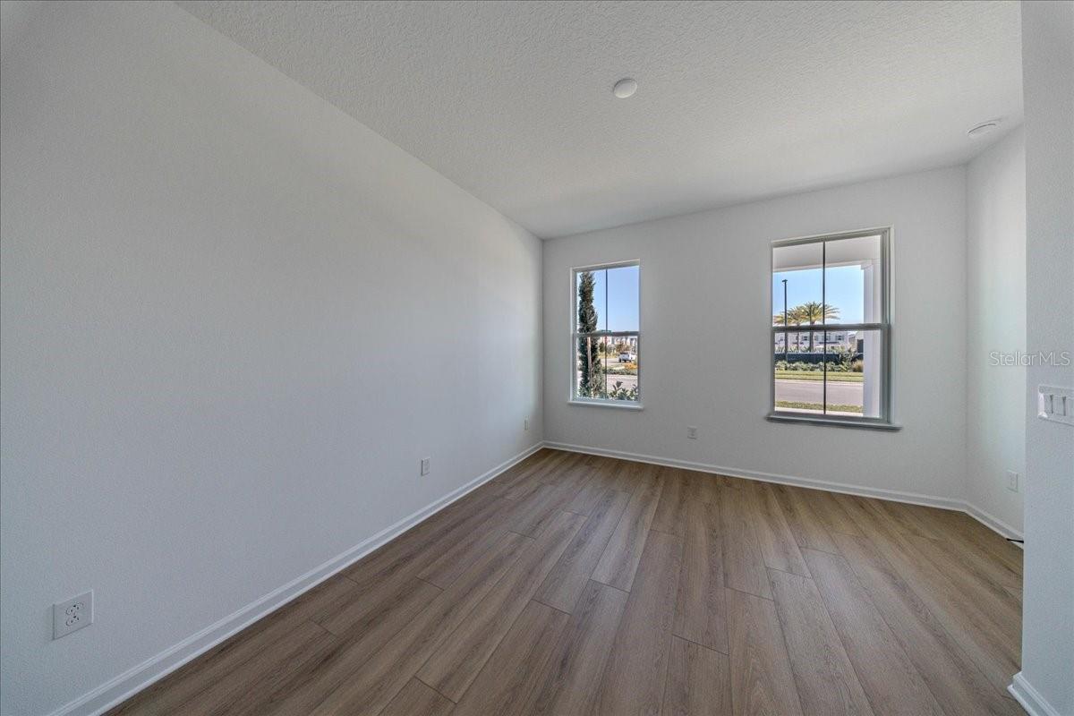 Image 27 of 73 For 1850 Falconhurst Lane