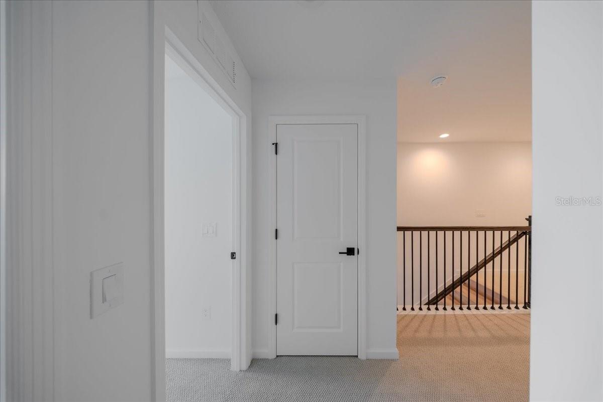 Image 30 of 73 For 1850 Falconhurst Lane