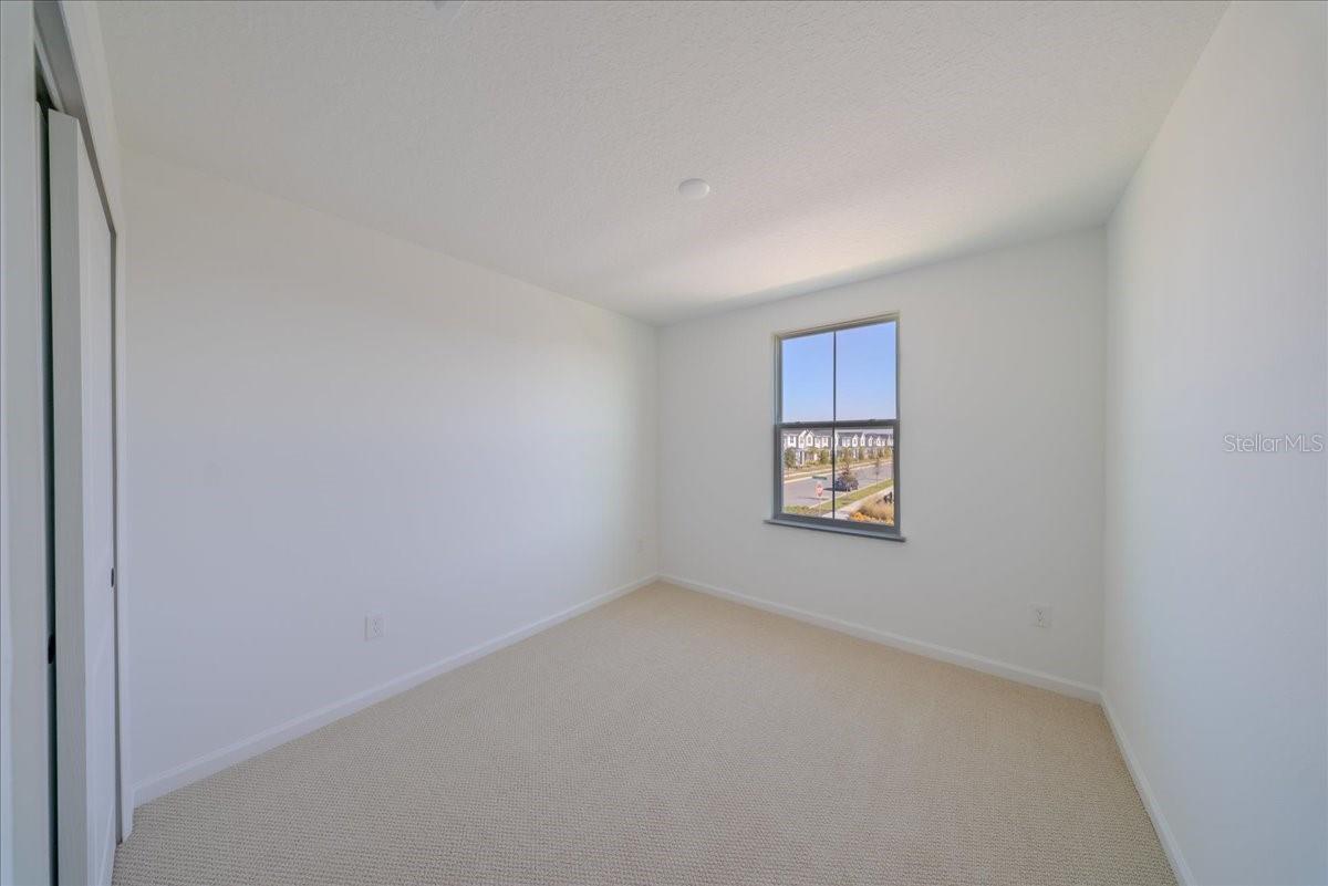 Image 43 of 73 For 1850 Falconhurst Lane