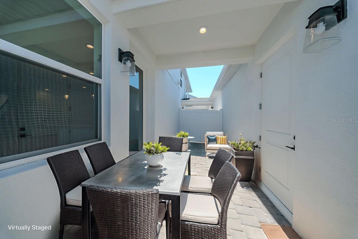 Image 51 of 73 For 1850 Falconhurst Lane