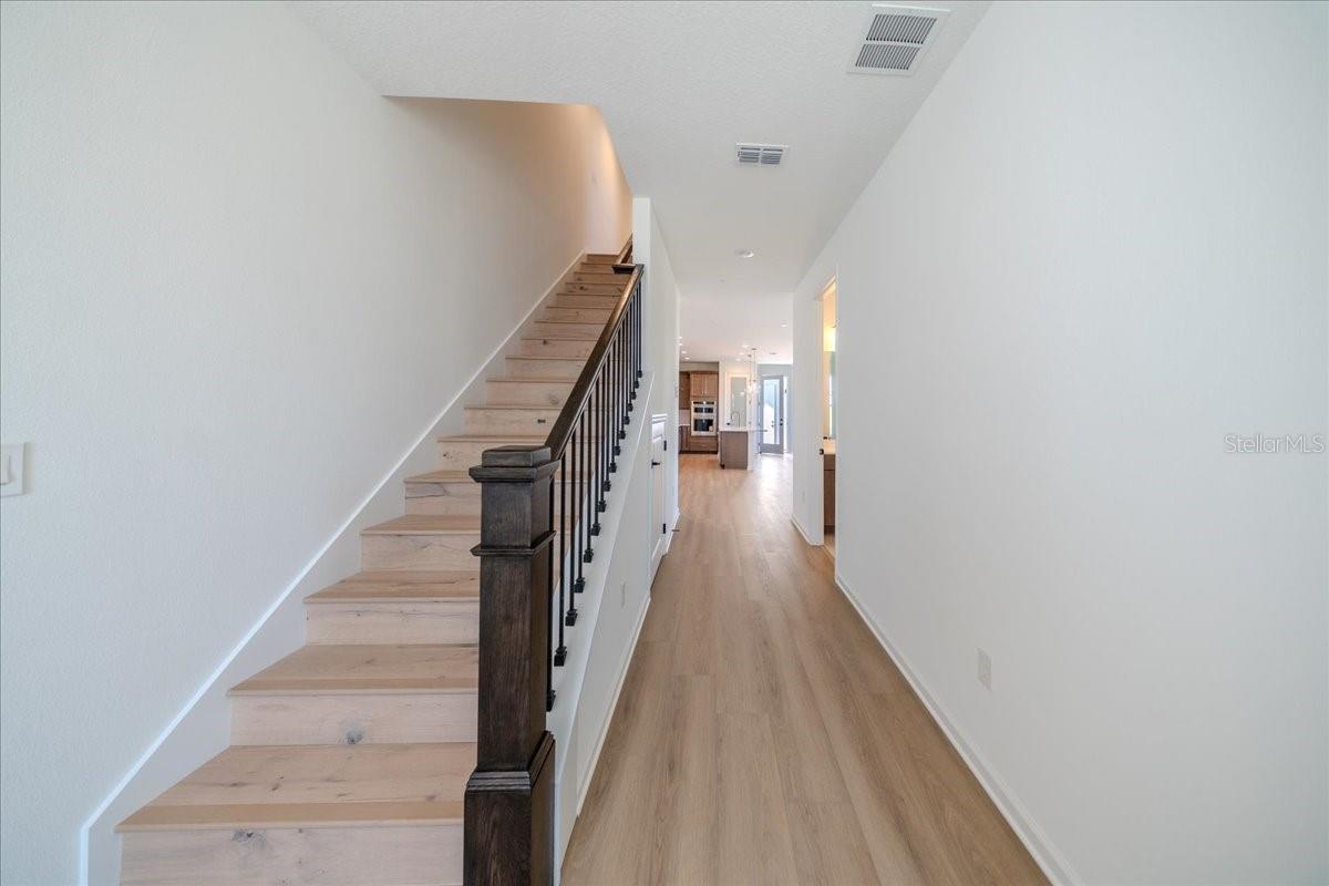 Image 8 of 73 For 1850 Falconhurst Lane