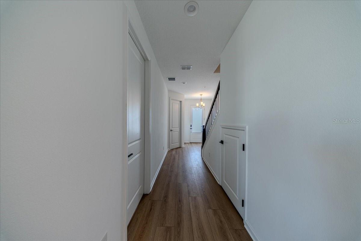 Image 9 of 73 For 1850 Falconhurst Lane