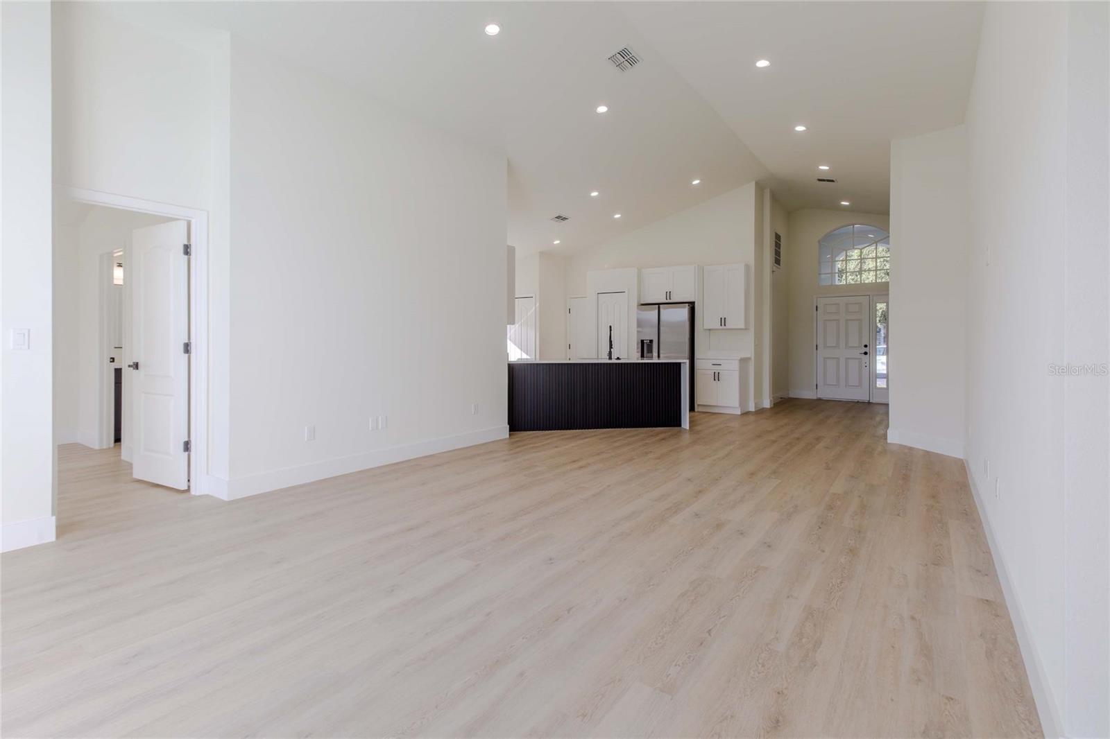 Image 18 of 38 For 30942 Baclan Drive