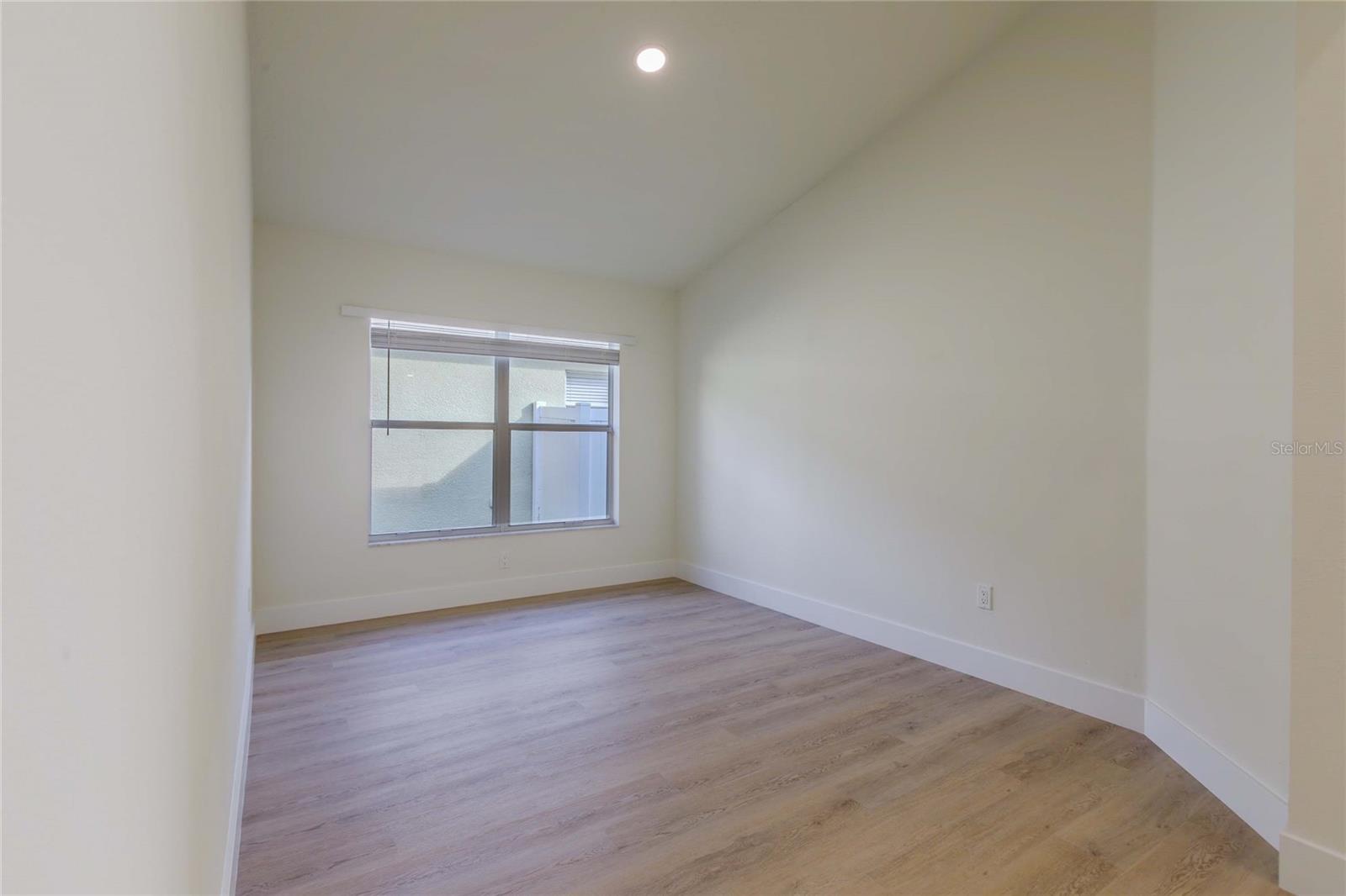 Image 31 of 38 For 30942 Baclan Drive