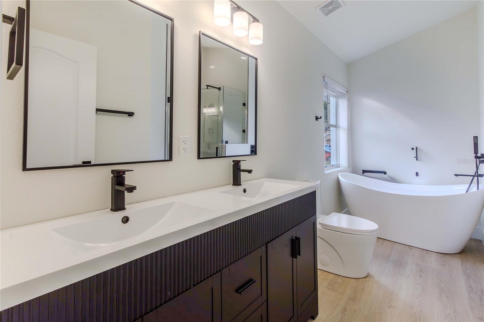 Image 4 of 38 For 30942 Baclan Drive