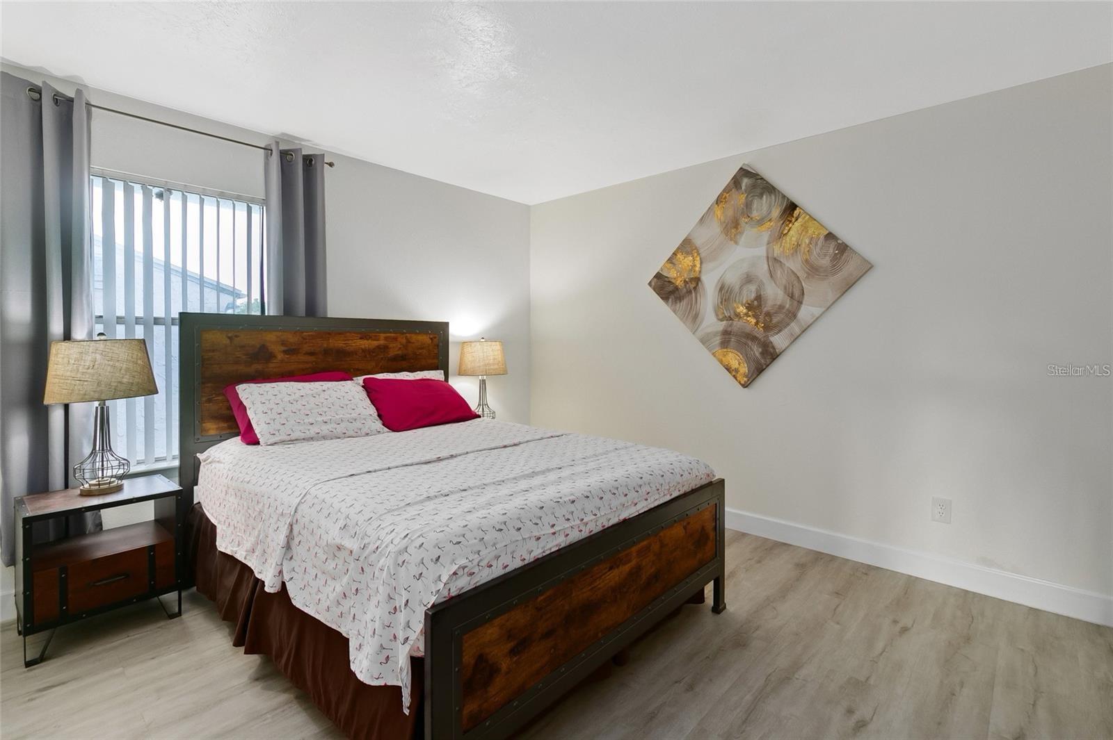 Image 10 of 27 For 2022 Ludlow Lane 2022