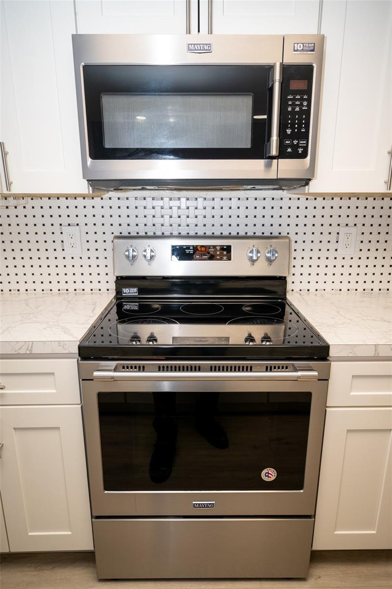 Image 14 of 27 For 2022 Ludlow Lane 2022