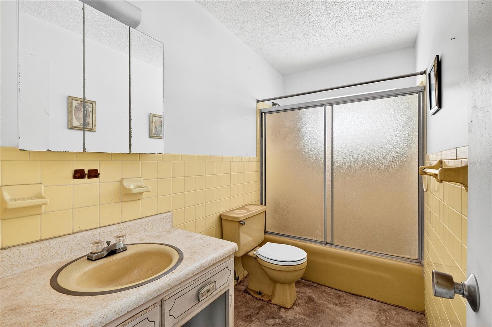 Image 11 of 24 For 2104 38th Avenue