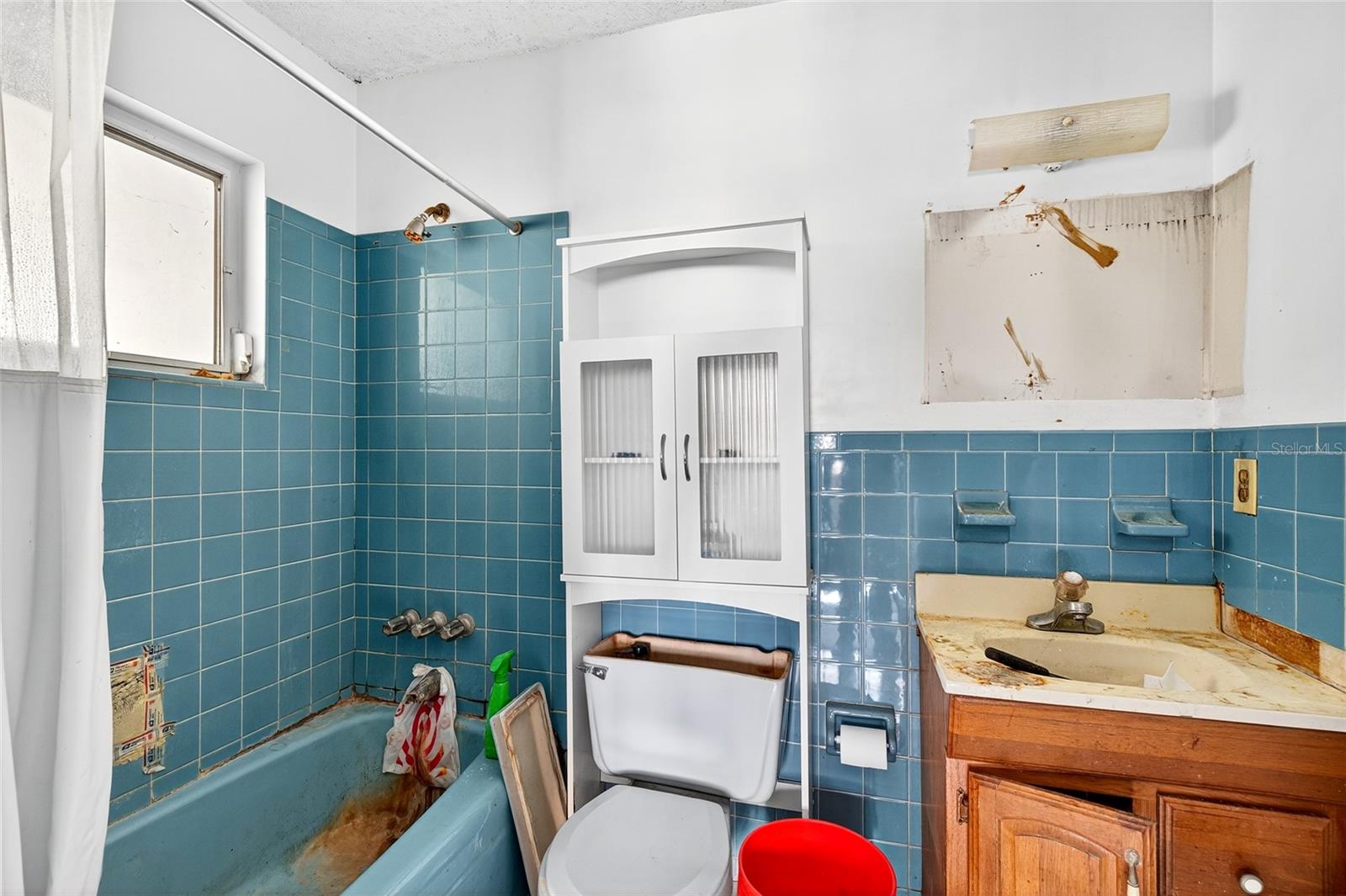 Image 13 of 24 For 2104 38th Avenue