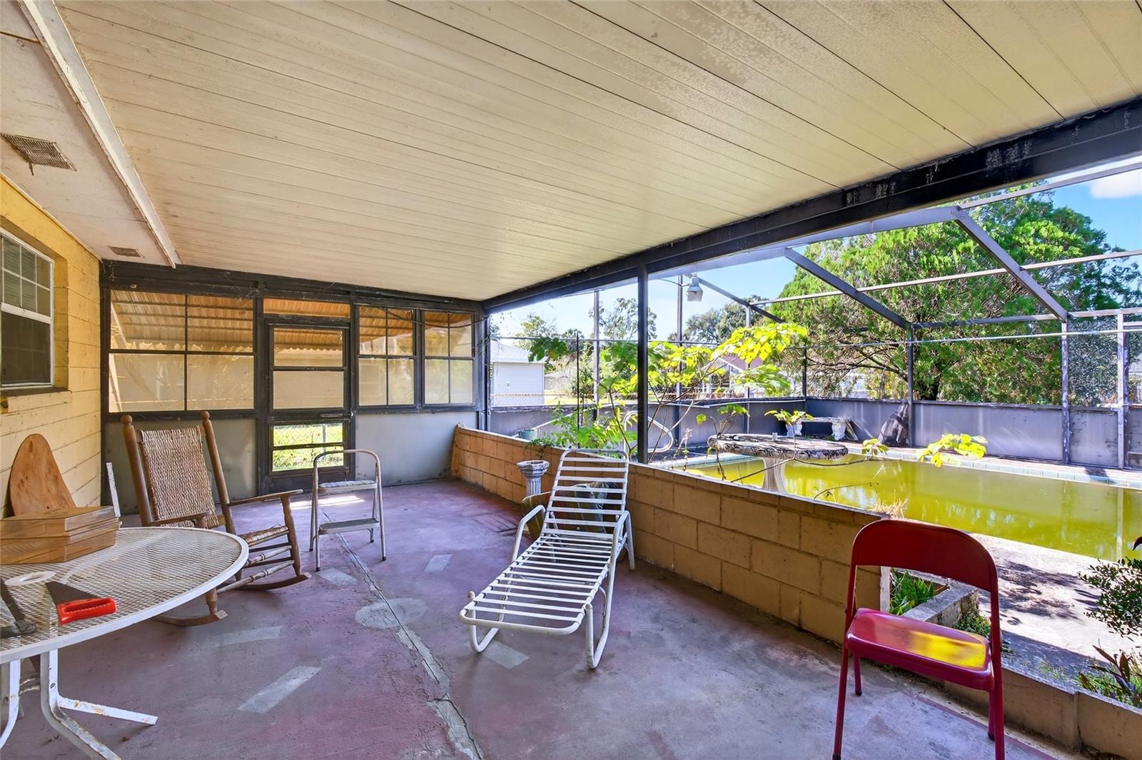 Image 18 of 24 For 2104 38th Avenue