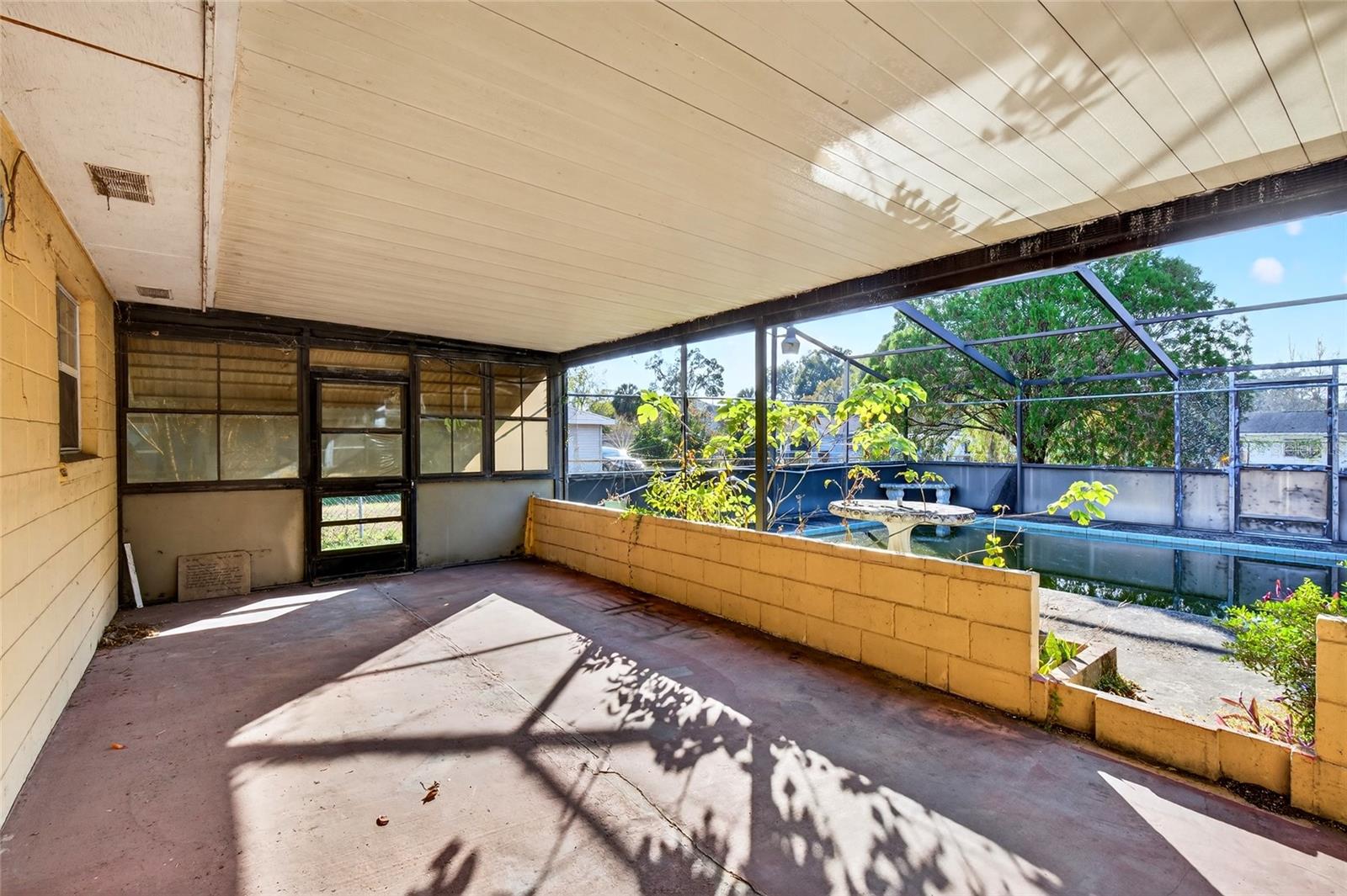 Image 19 of 24 For 2104 38th Avenue