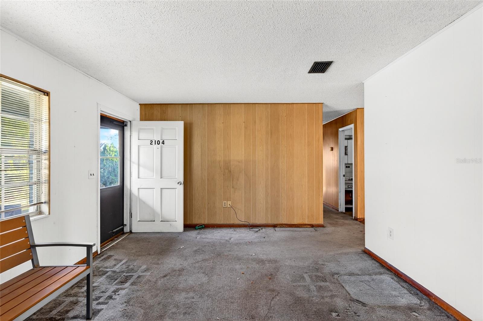 Image 4 of 24 For 2104 38th Avenue