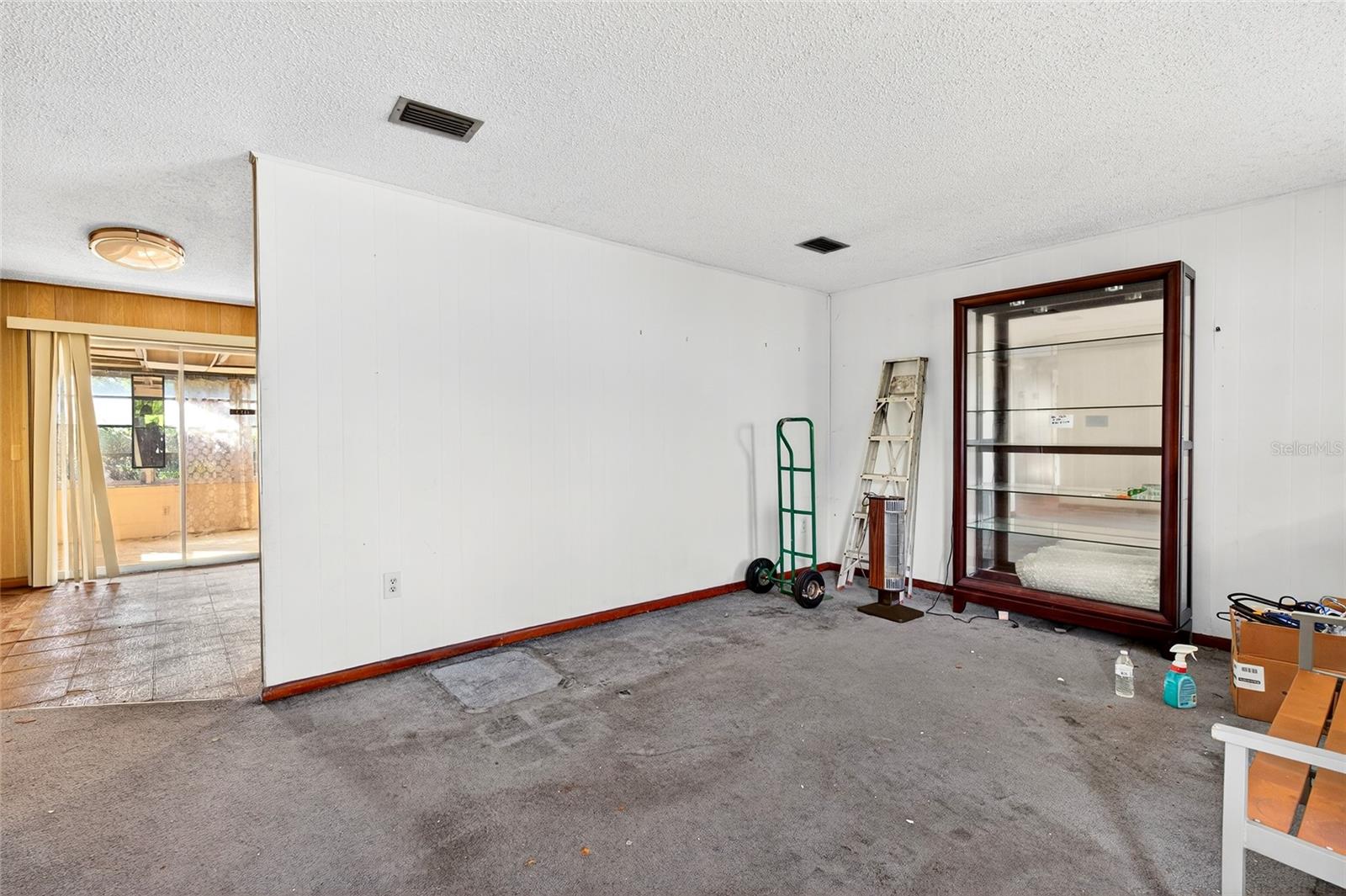 Image 5 of 24 For 2104 38th Avenue