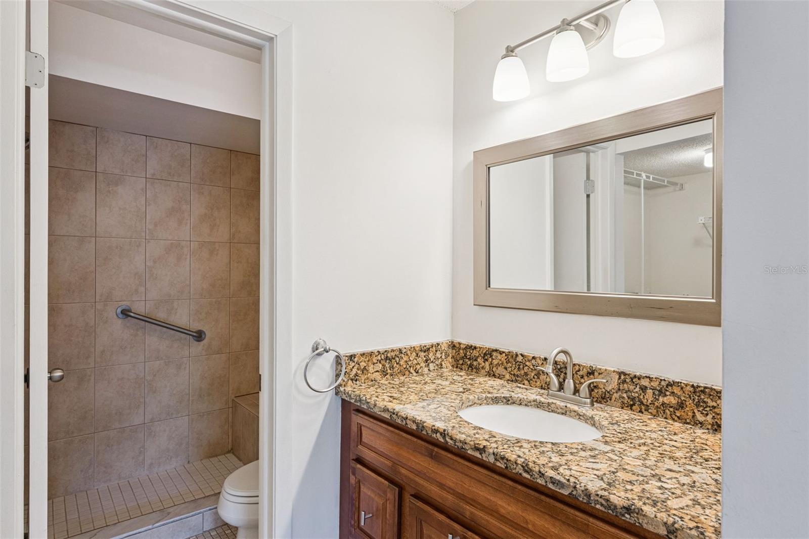 Image 8 of 27 For 3210 Candle Ridge Drive 203