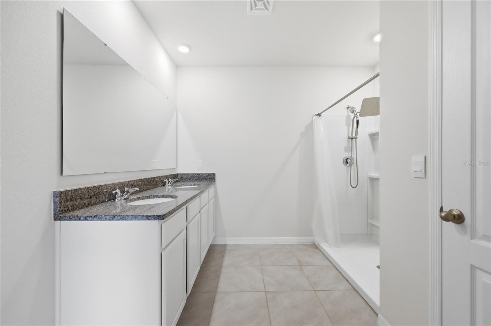 Image 15 of 20 For 3341 Eastgrove Terrace