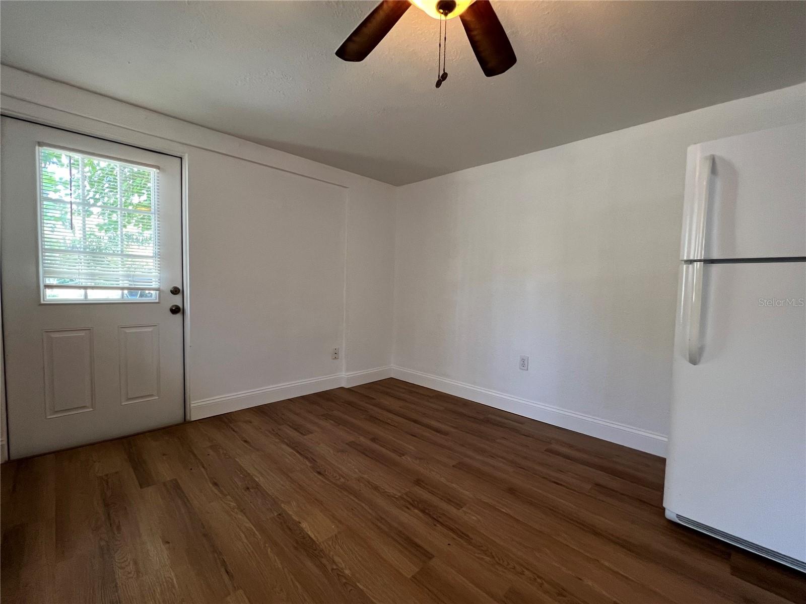 Image 3 of 8 For 2120 10th Street