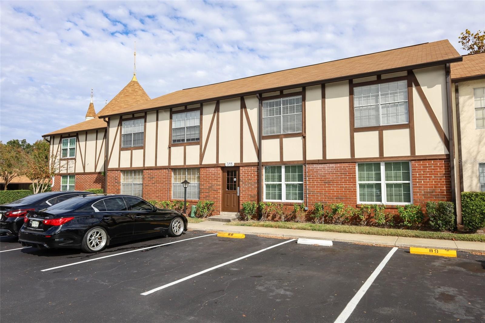 Image 2 of 41 For 5301 Hansel Avenue A17