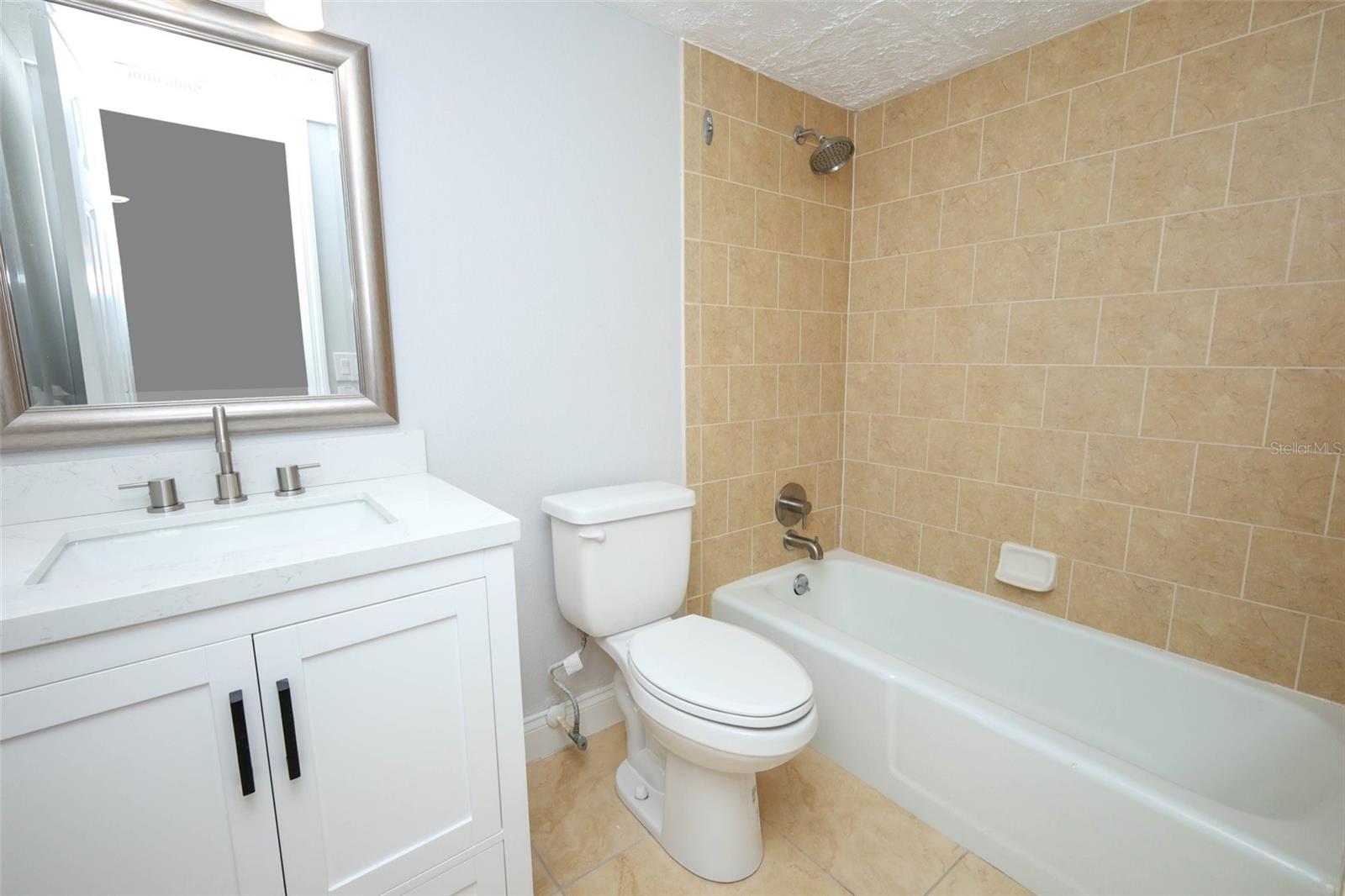 Image 20 of 41 For 5301 Hansel Avenue A17