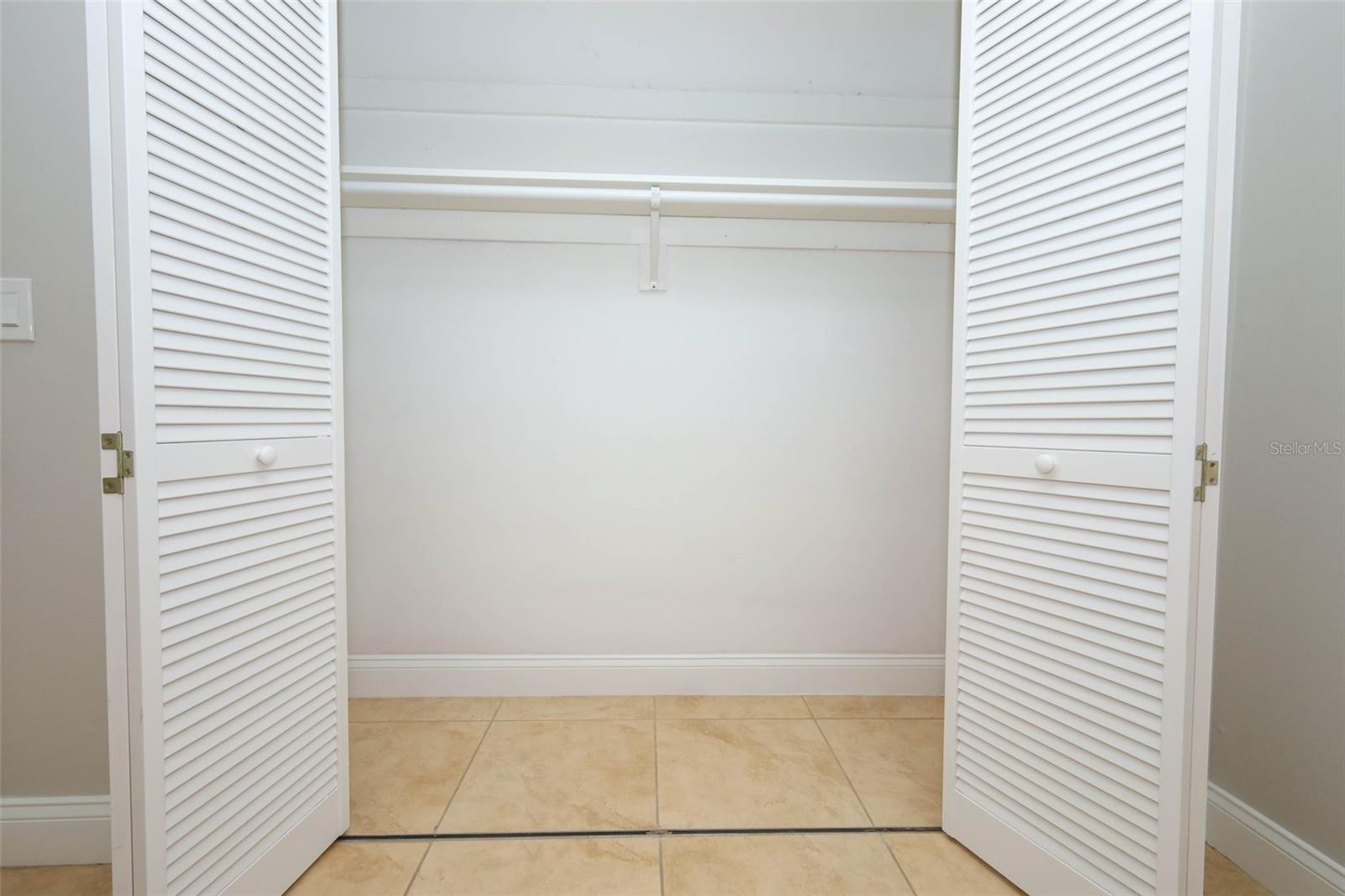 Image 24 of 41 For 5301 Hansel Avenue A17