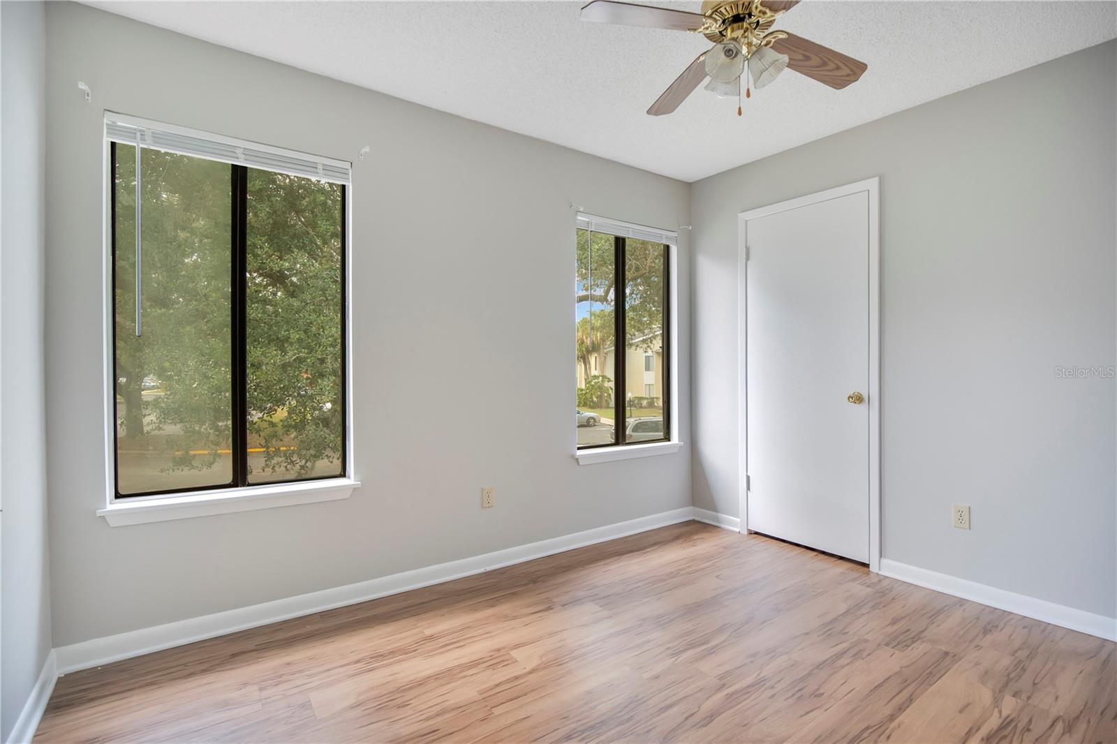 Image 11 of 16 For 3600 Sable Palm Lane 10e