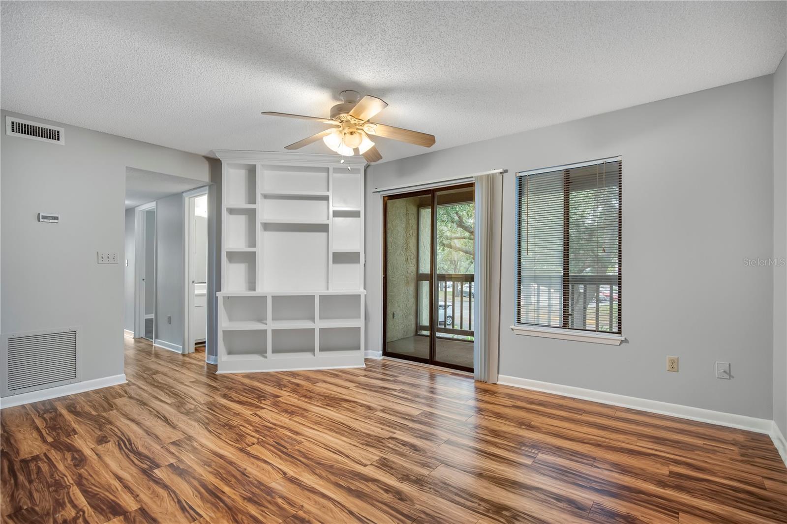 Image 3 of 16 For 3600 Sable Palm Lane 10e