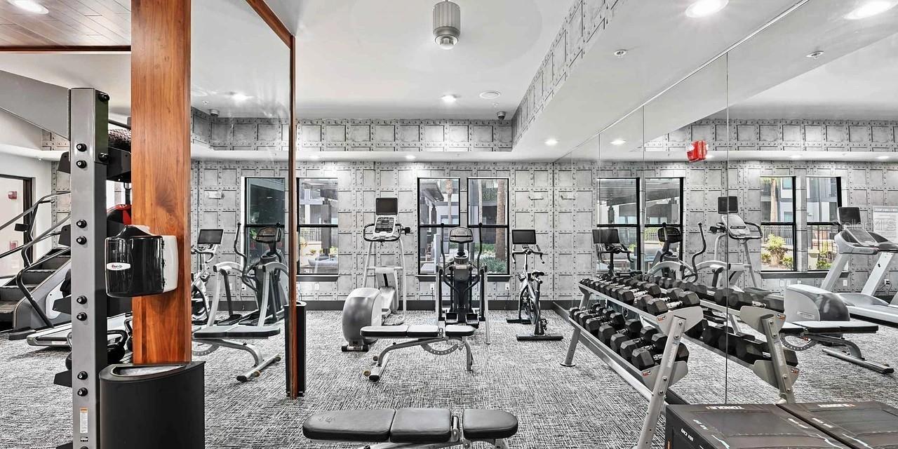 Image 25 of 42 For 776-2 Orange Avenue