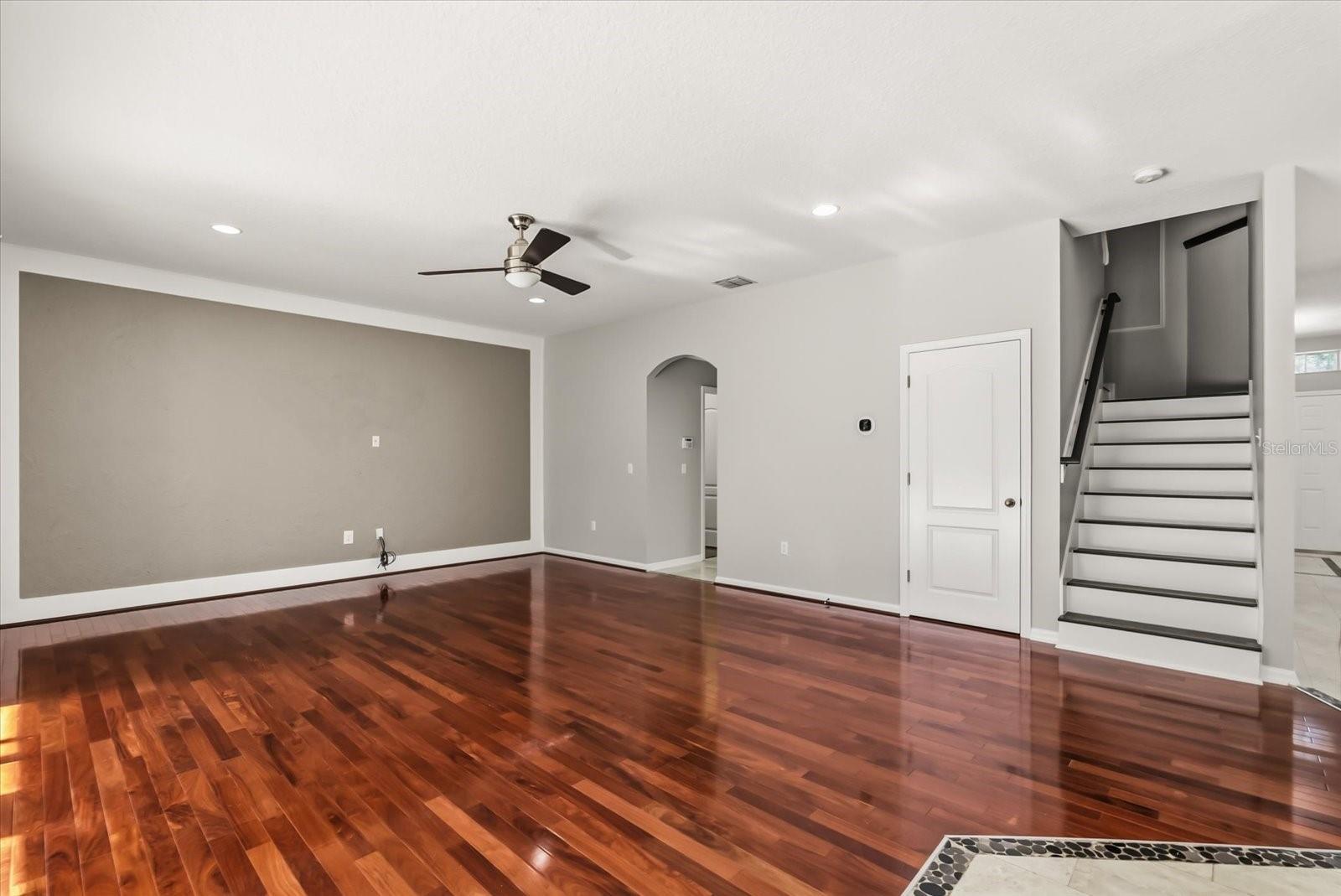 Image 11 of 41 For 13156 Moro Court