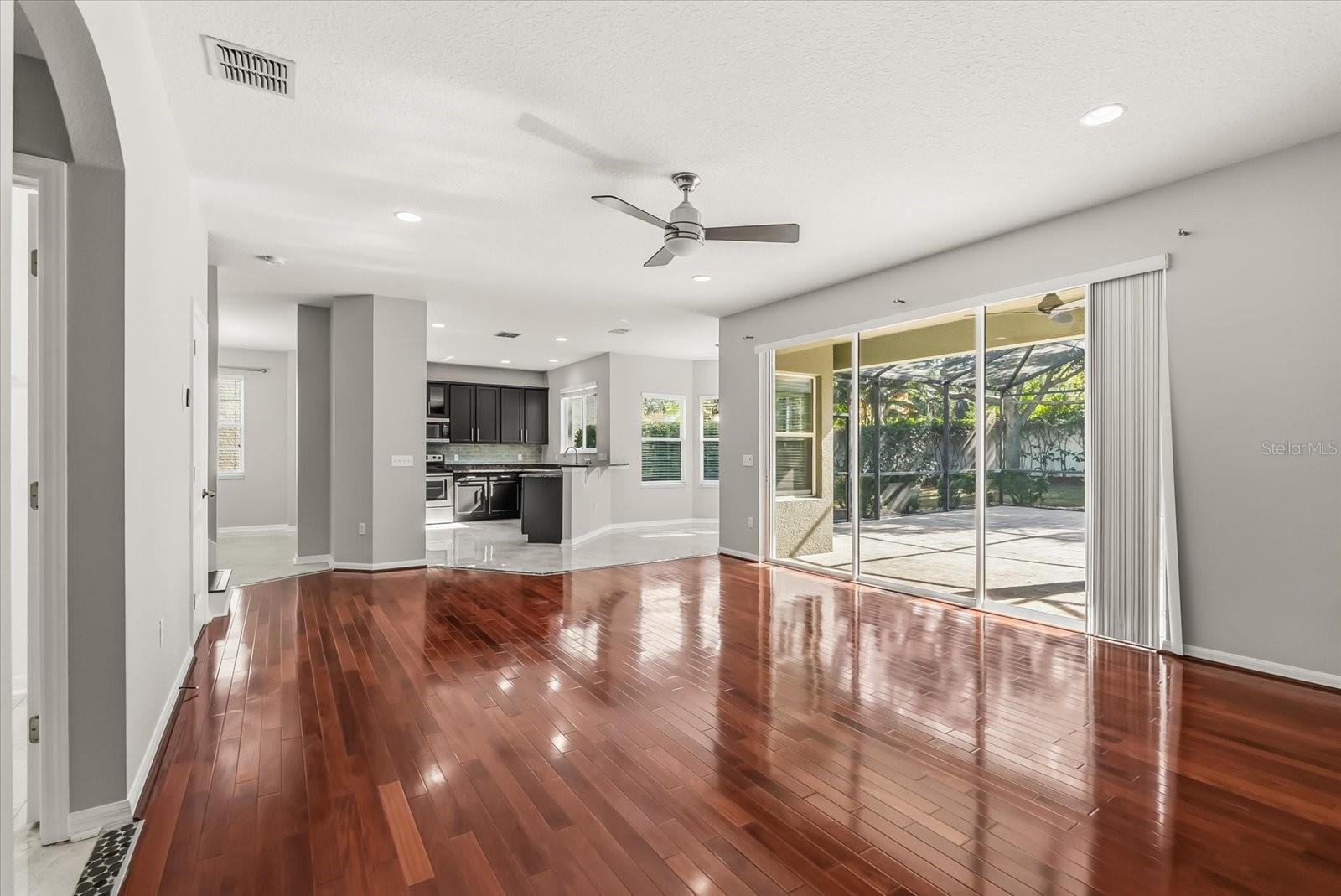 Image 12 of 41 For 13156 Moro Court