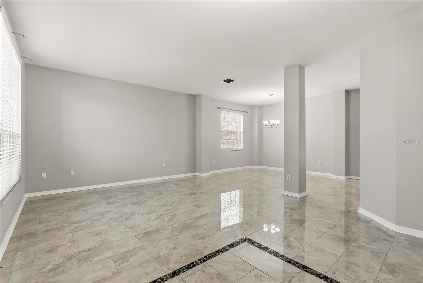 Image 4 of 41 For 13156 Moro Court