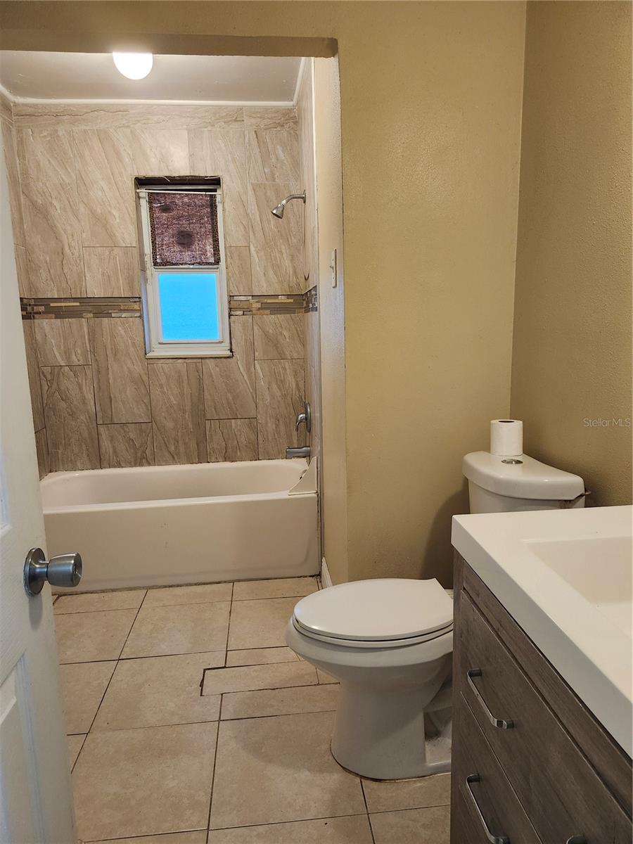 Image 12 of 18 For 4728 Okeefe Street