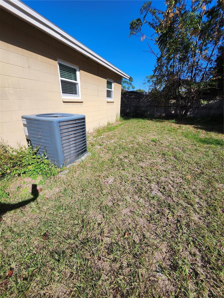 Image 2 of 18 For 4728 Okeefe Street