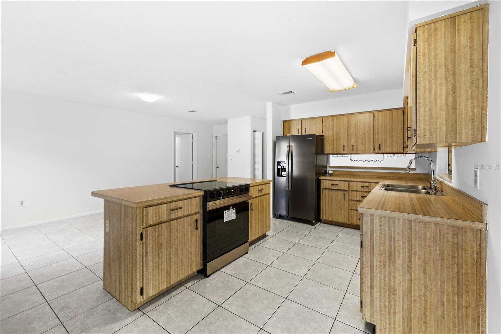 Image 15 of 44 For 2796 Shadybranch Drive