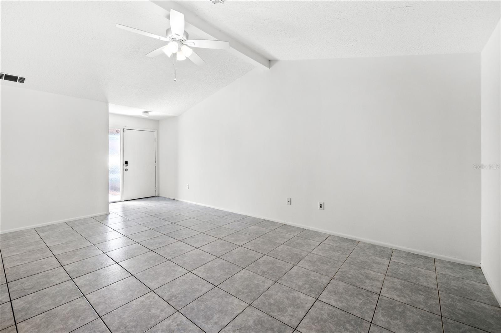 Image 16 of 44 For 2796 Shadybranch Drive