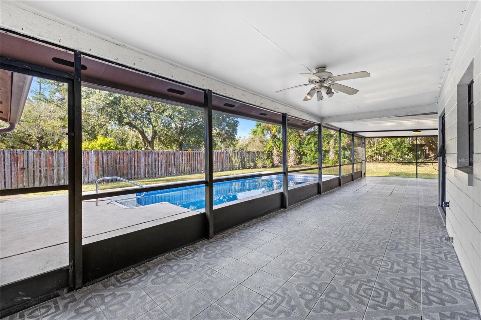 Image 22 of 44 For 2796 Shadybranch Drive