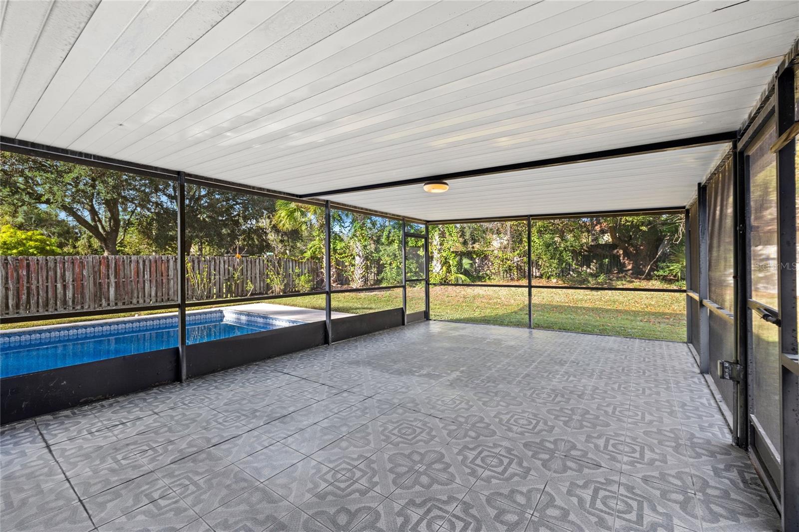 Image 25 of 44 For 2796 Shadybranch Drive