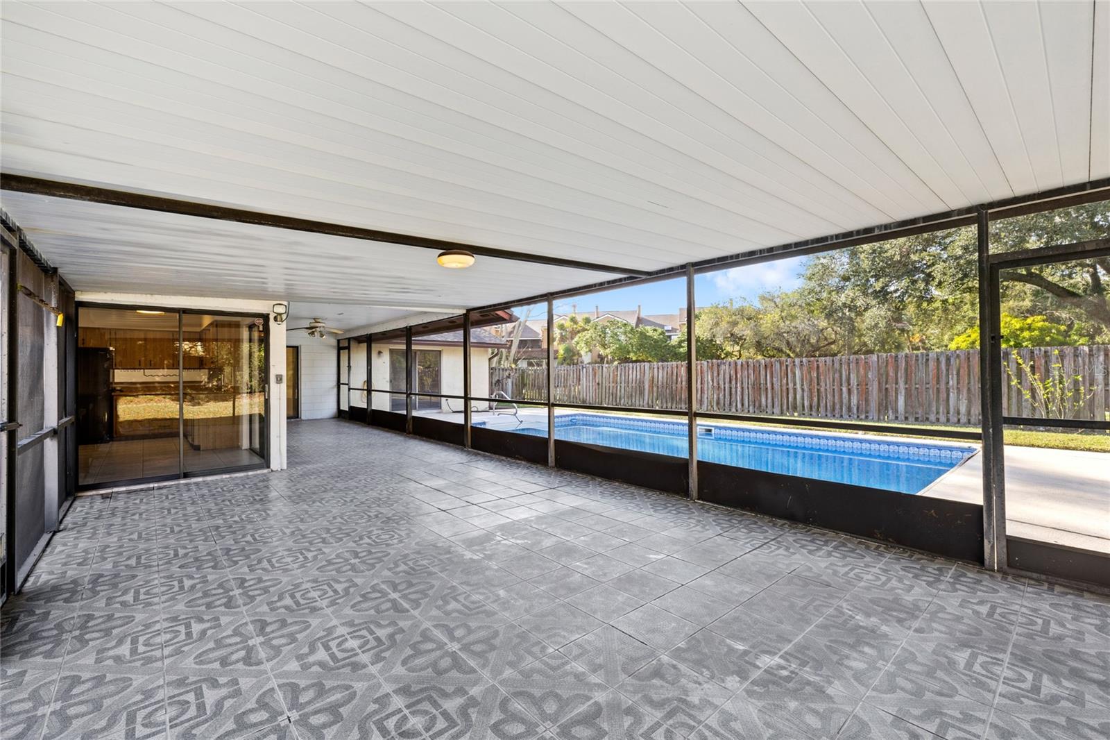 Image 26 of 44 For 2796 Shadybranch Drive