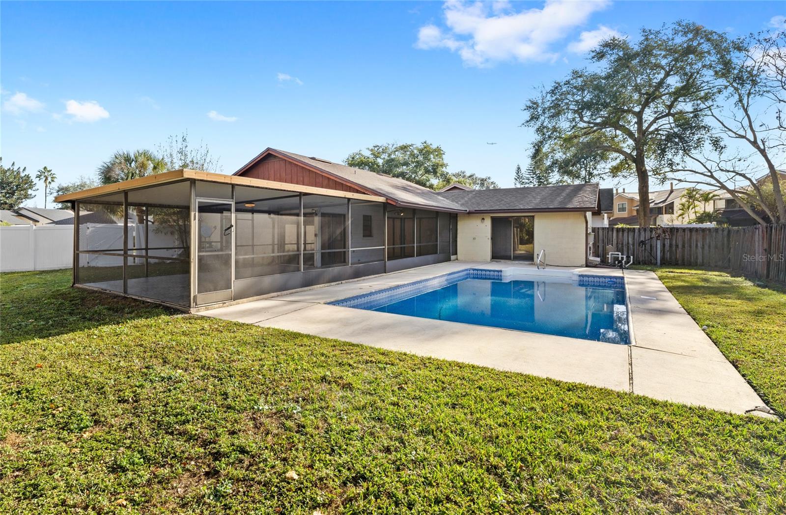 Image 28 of 44 For 2796 Shadybranch Drive