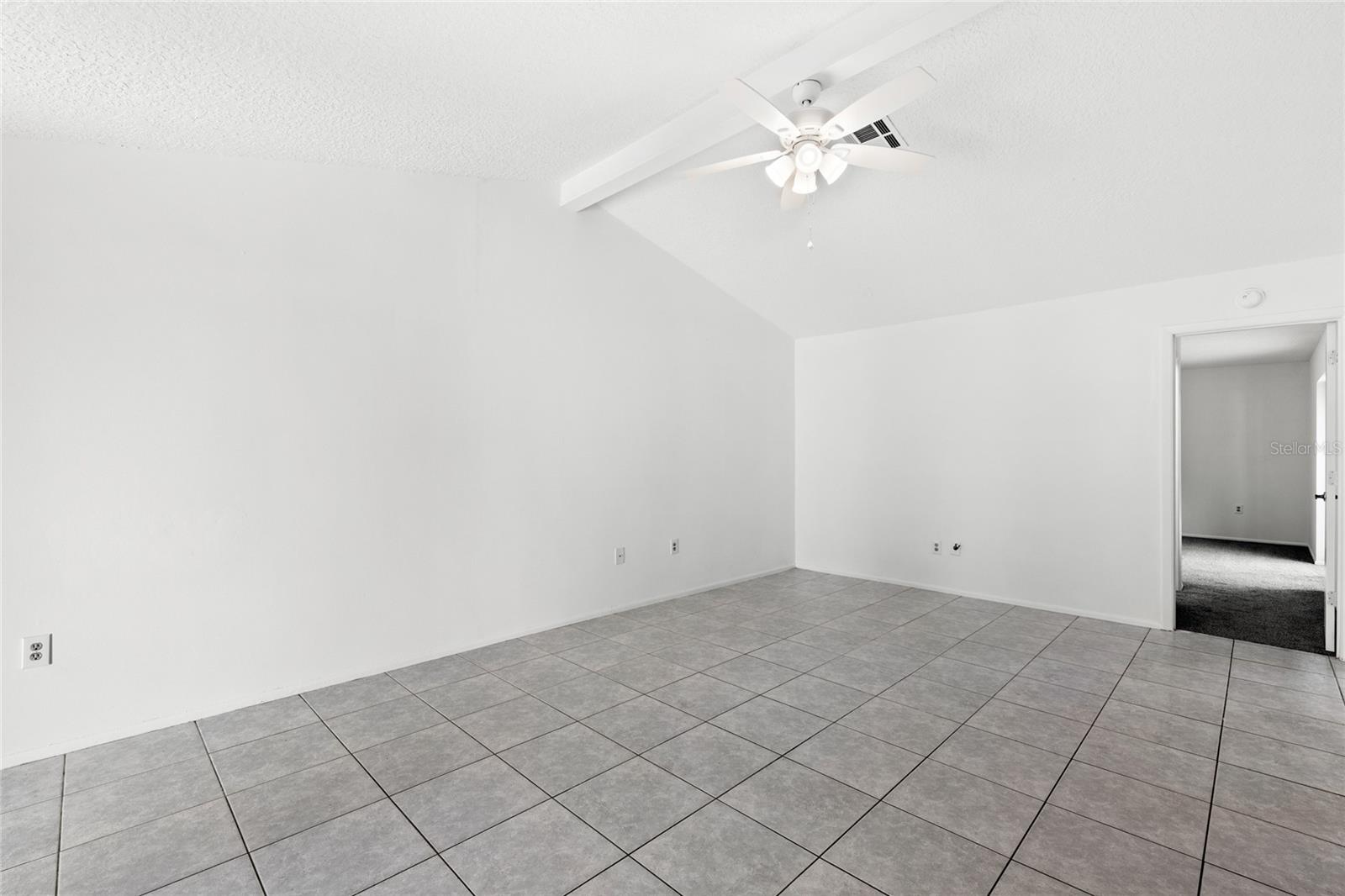 Image 6 of 44 For 2796 Shadybranch Drive