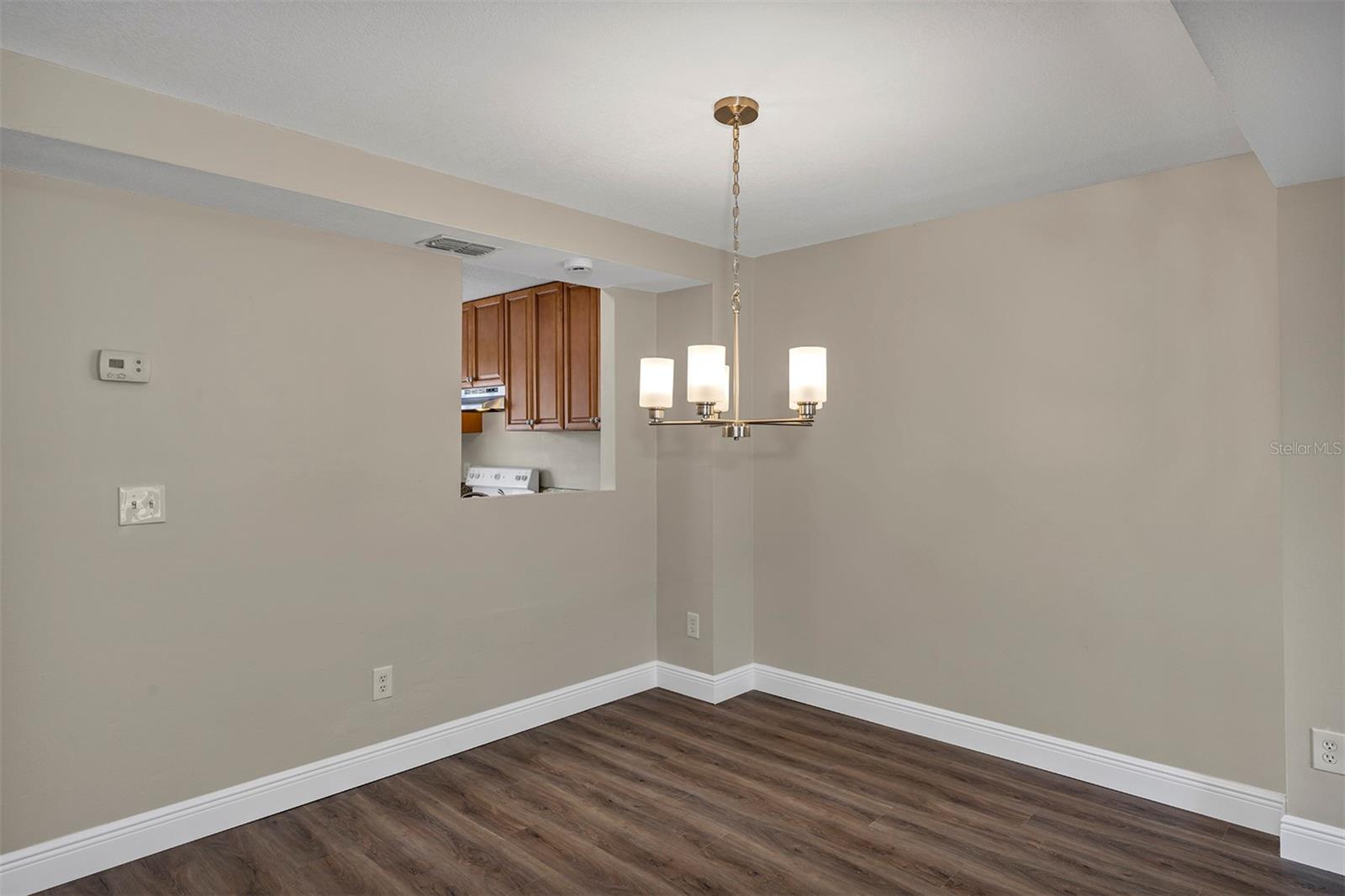 Image 10 of 28 For 4904 Silver Oaks Village C