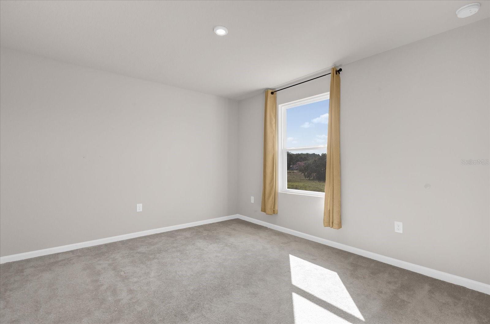 Image 27 of 38 For 718 Eagle Landing Boulevard