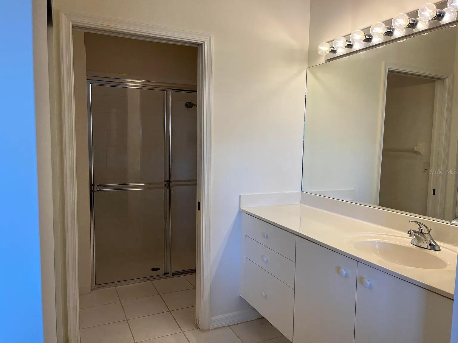 Image 6 of 18 For 6070 Heliconia Road Road