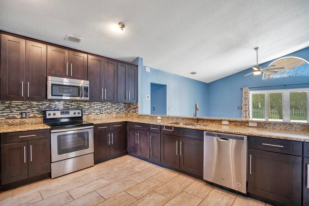 Image 14 of 50 For 505 Hallowell Circle