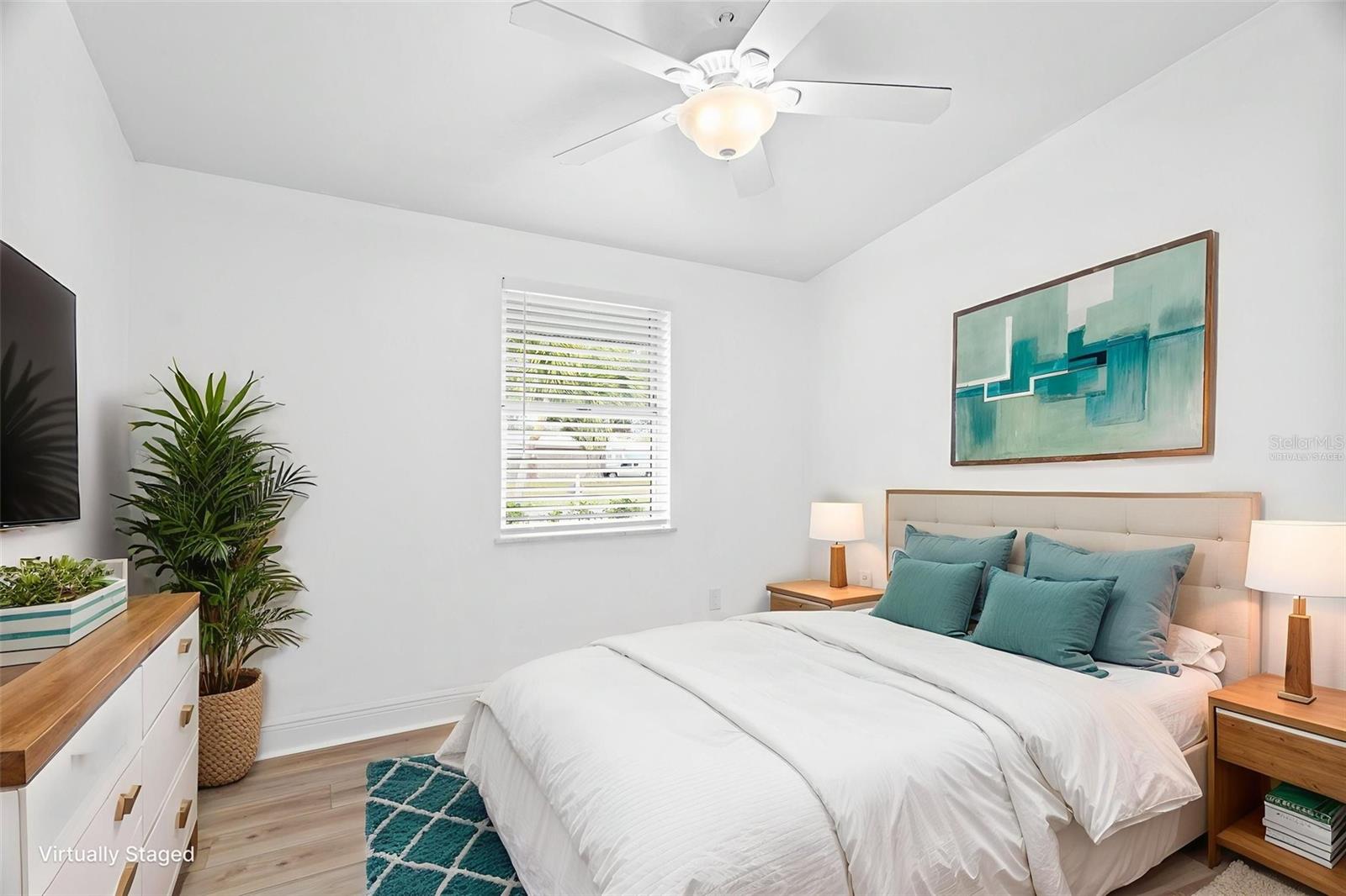 Image 12 of 27 For 1191 Daytona Drive Ne