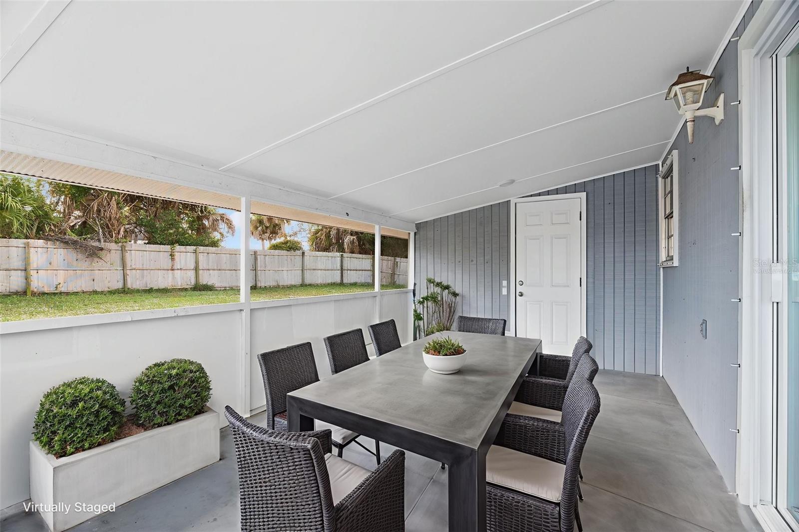 Image 24 of 27 For 1191 Daytona Drive Ne